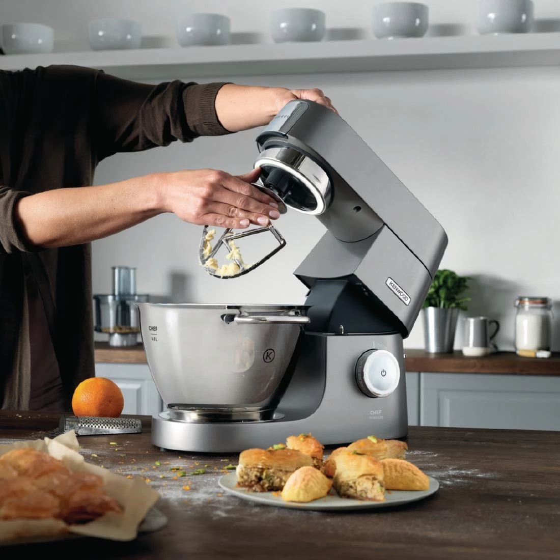 Kenwood Chef Titanium Stand Mixer KVC7300S - Image 2