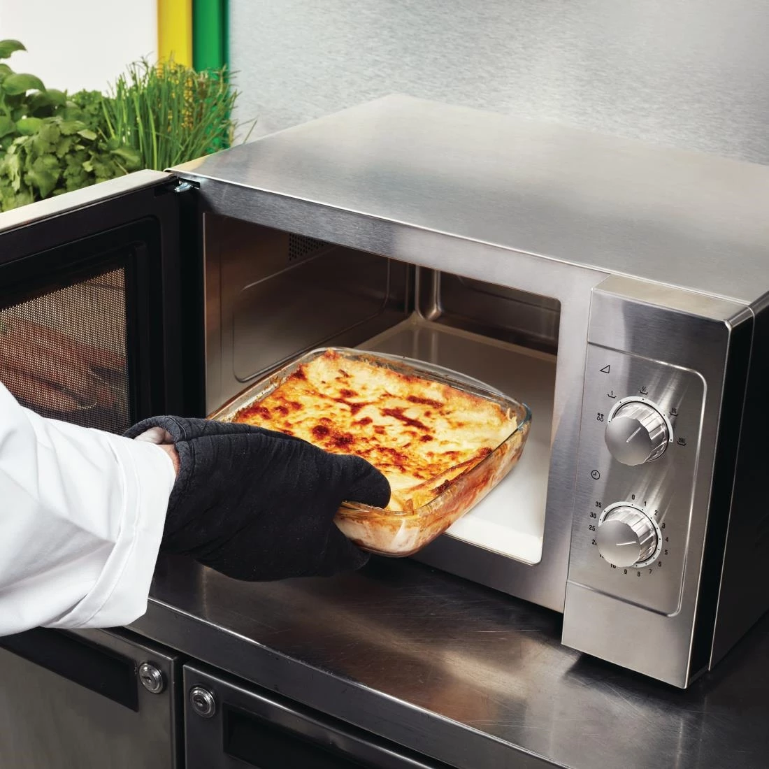 Samsung Light Duty Manual Microwave 26ltr 1100W CM1099 - Image 2