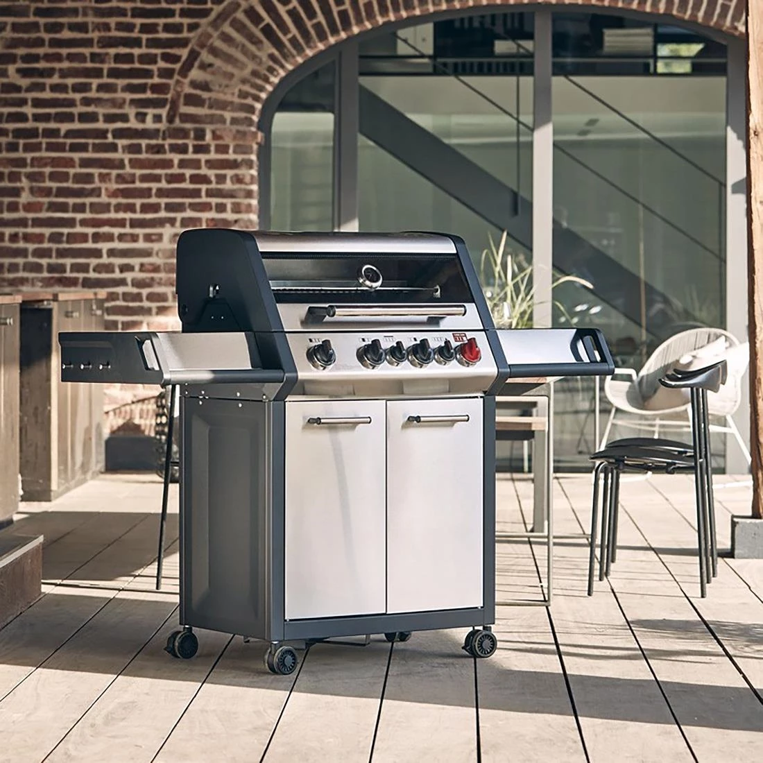 Enders From Lifestyle Monroe Pro 4 Sik Turbo Gas Barbecue - Image 2